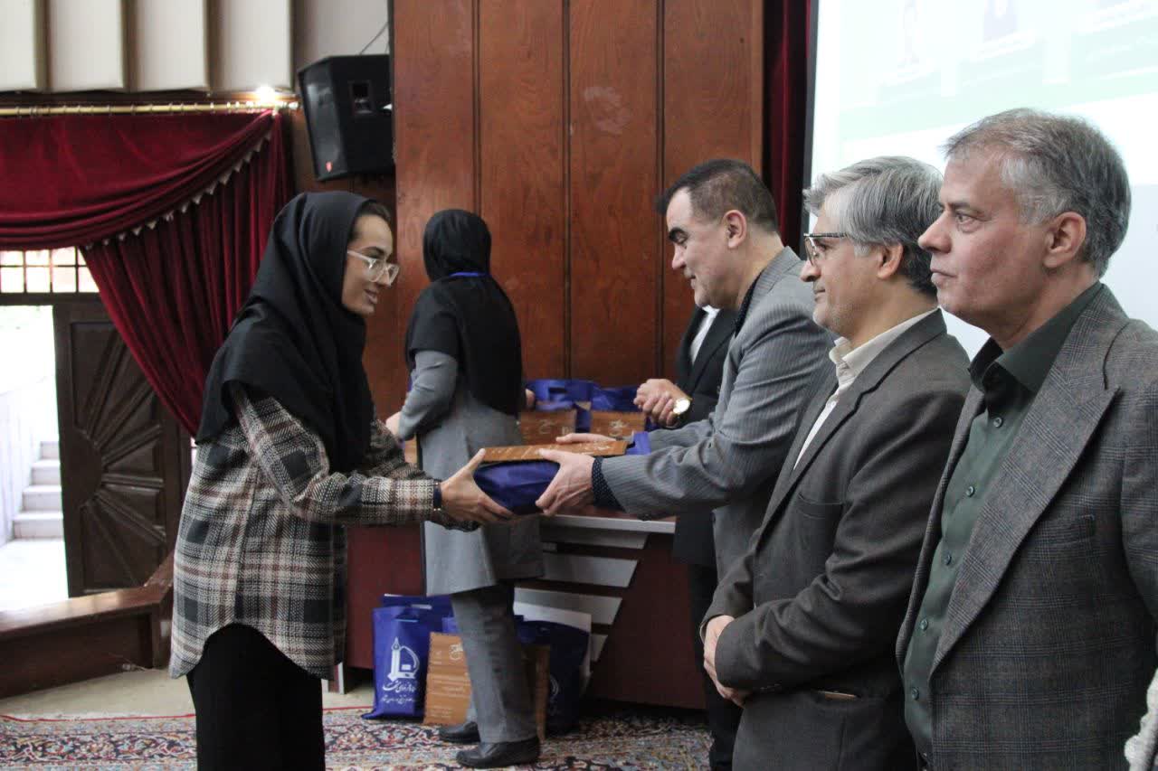 آیین معارفه 8